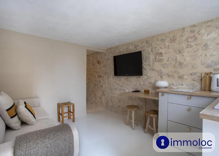 In * Villefranche-sur-Mer